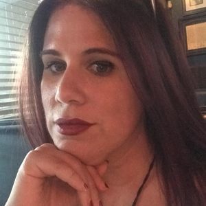 Meet your Posher, Lorinda